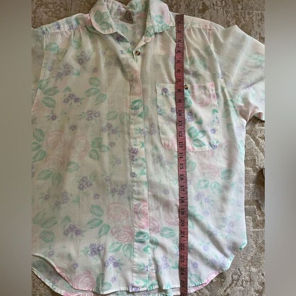 Vintage 80s Pastel Floral Button Down Blouse | Chic Changeables | Size Small - Picture 8 of 10